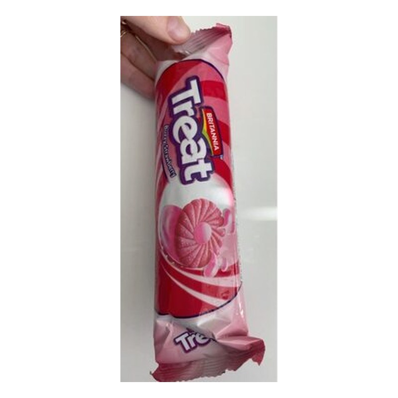BRITANIA Treat Fruit Cream Strawberry 100 gm